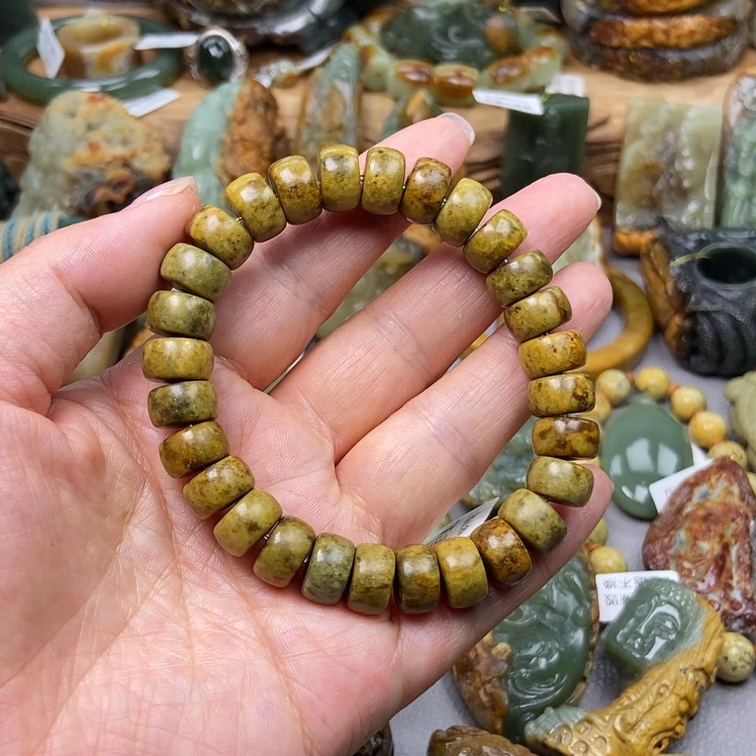 三***流岫岩河磨玉（透闪石质玉）未镶嵌珠宝奇石