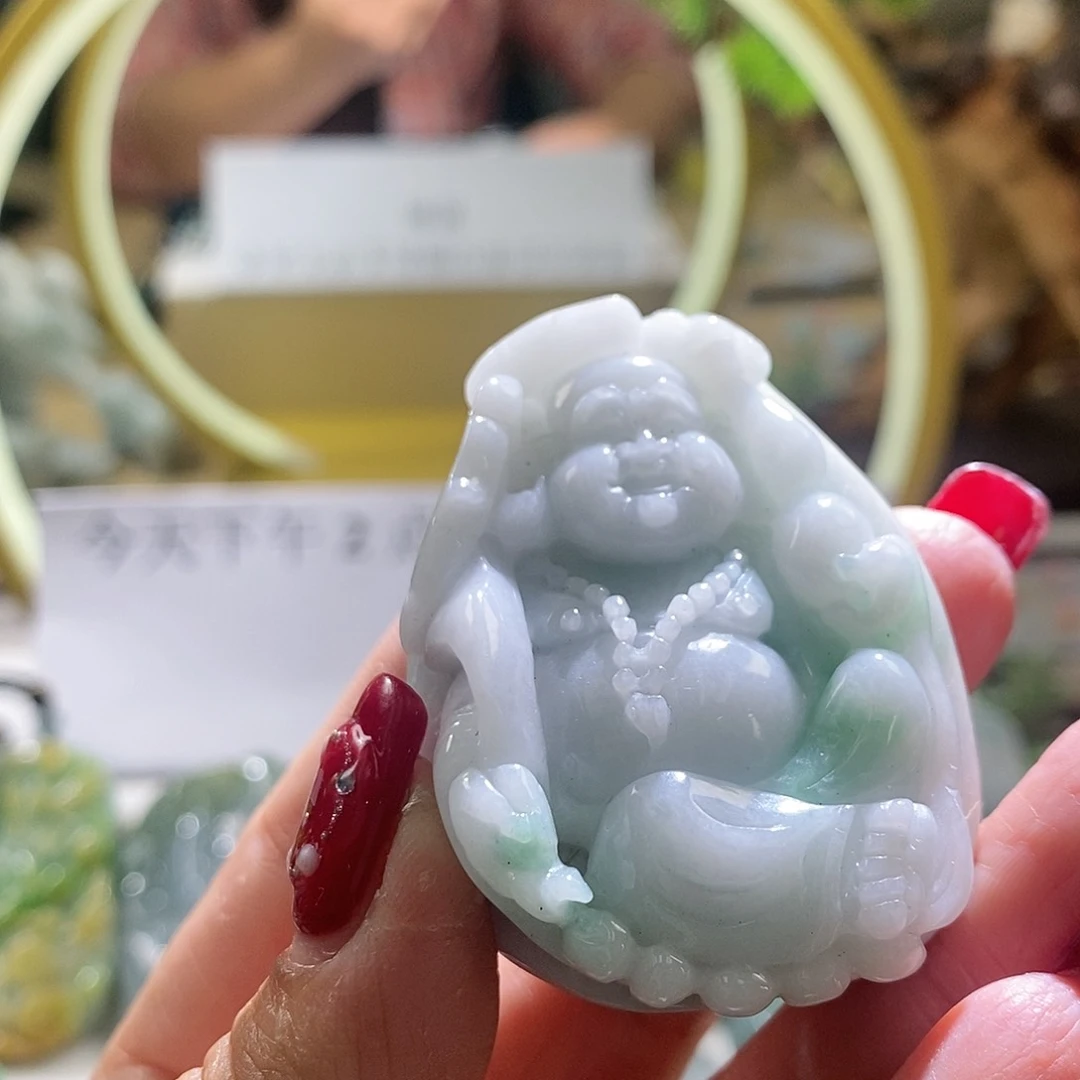 【闪购商品】翡翠颈饰未镶嵌佛