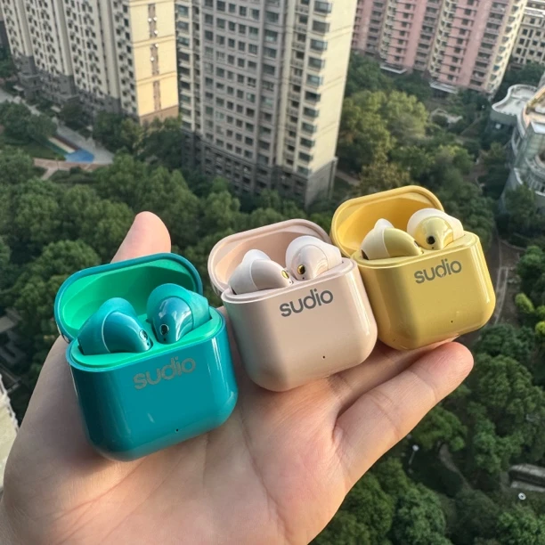 9新  原装sudio nio半入耳真无线蓝牙耳机