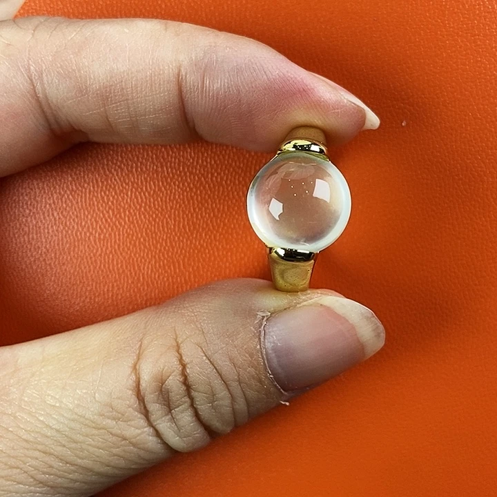 石英质玉合金颈饰