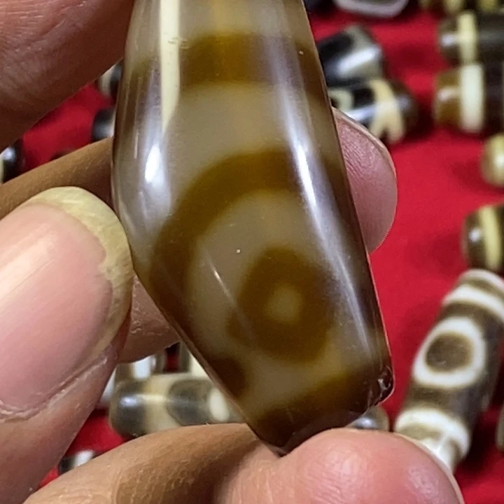 只买单纯的吊坠，没带链子，属的性质。