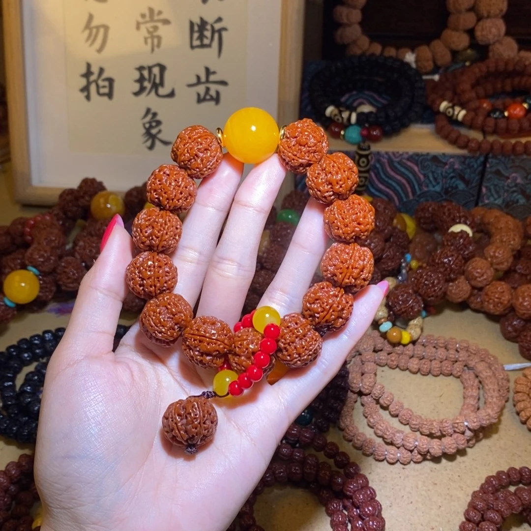 A***2吊坠金刚菩提205玉华古龙满肉一物