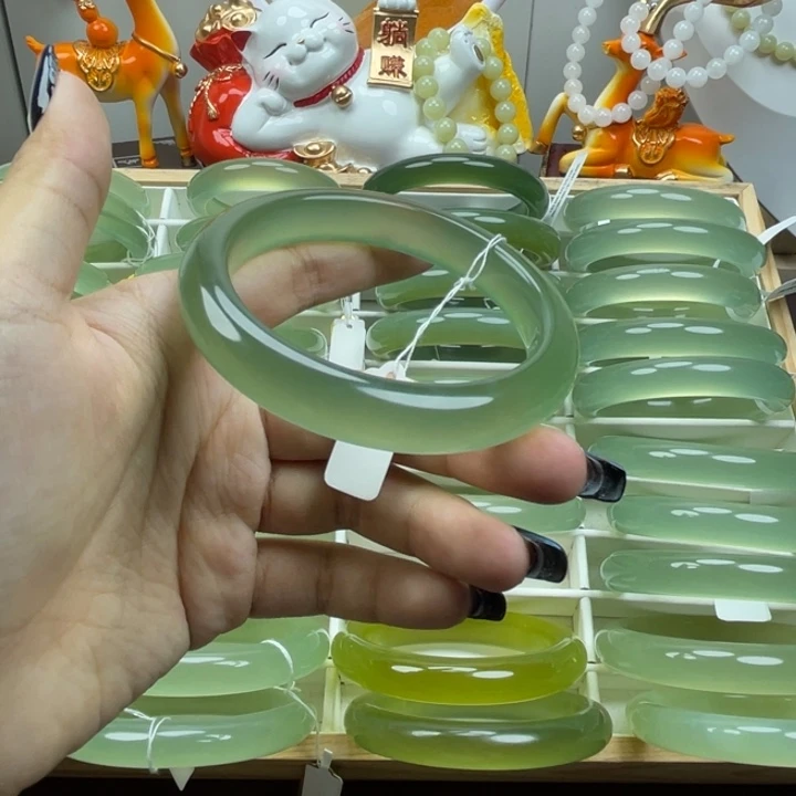 蓝***美岫玉未镶嵌手镯岫玉手镯
