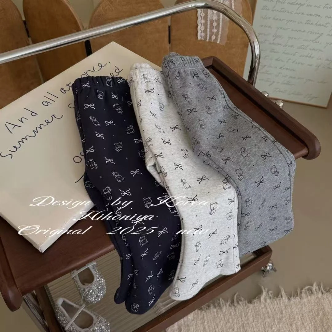 女童春季2025新款裤子小童春秋洋气休闲裤幼儿园可爱印花喇叭裤潮