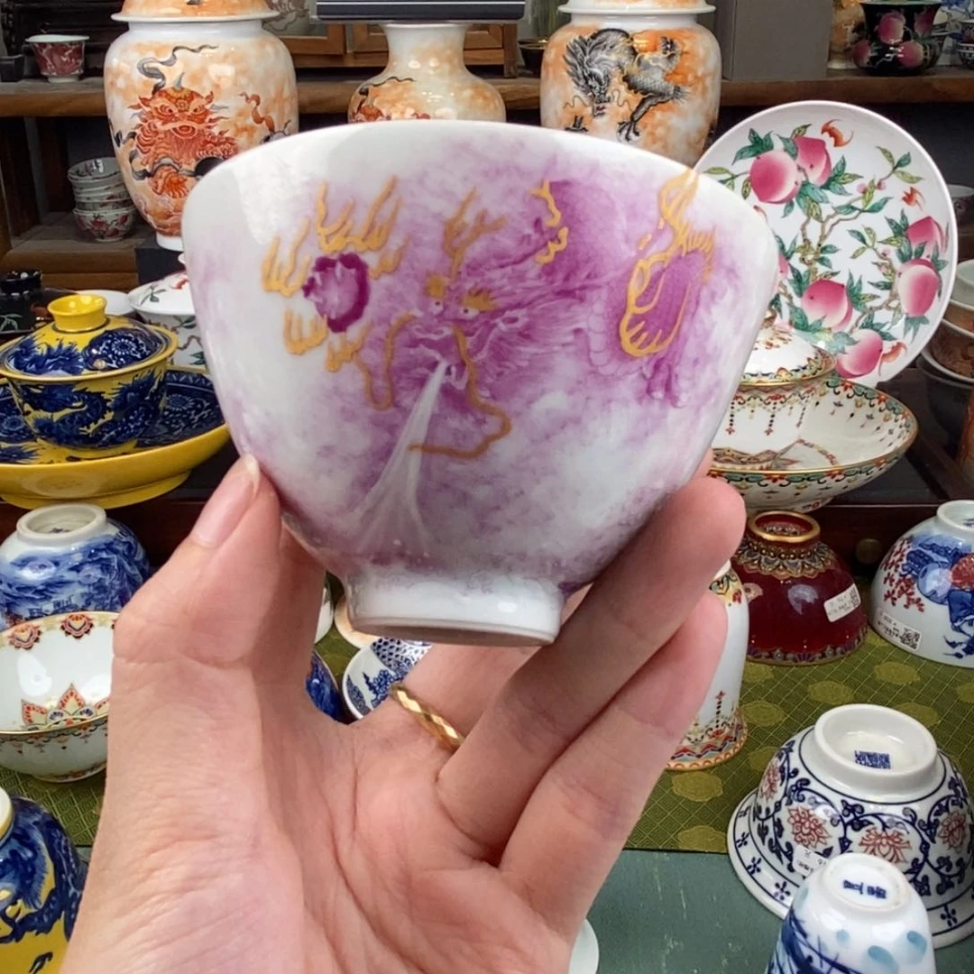 陶瓷的设计师是一个人的