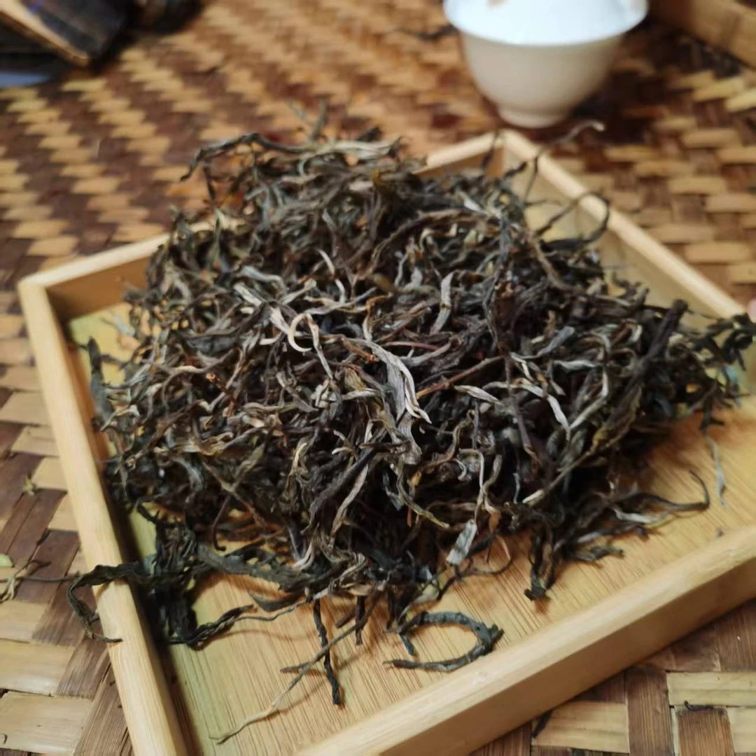 2024年冰岛糯伍古树春尾普洱生茶散茶（100g）2月13【21号】