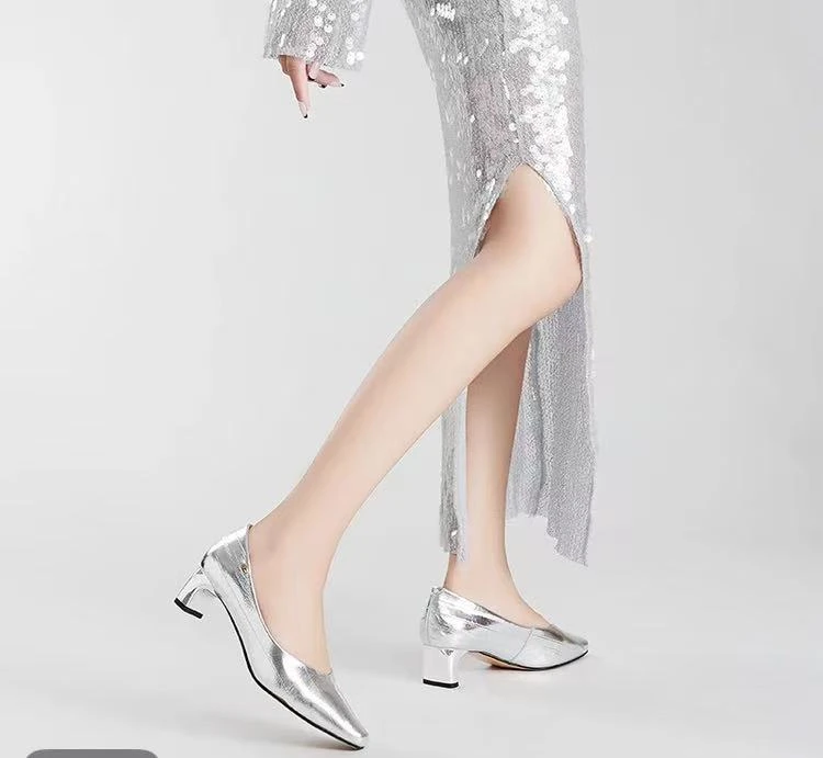 ~轻奢百搭气质时尚款女鞋 3区236-10M