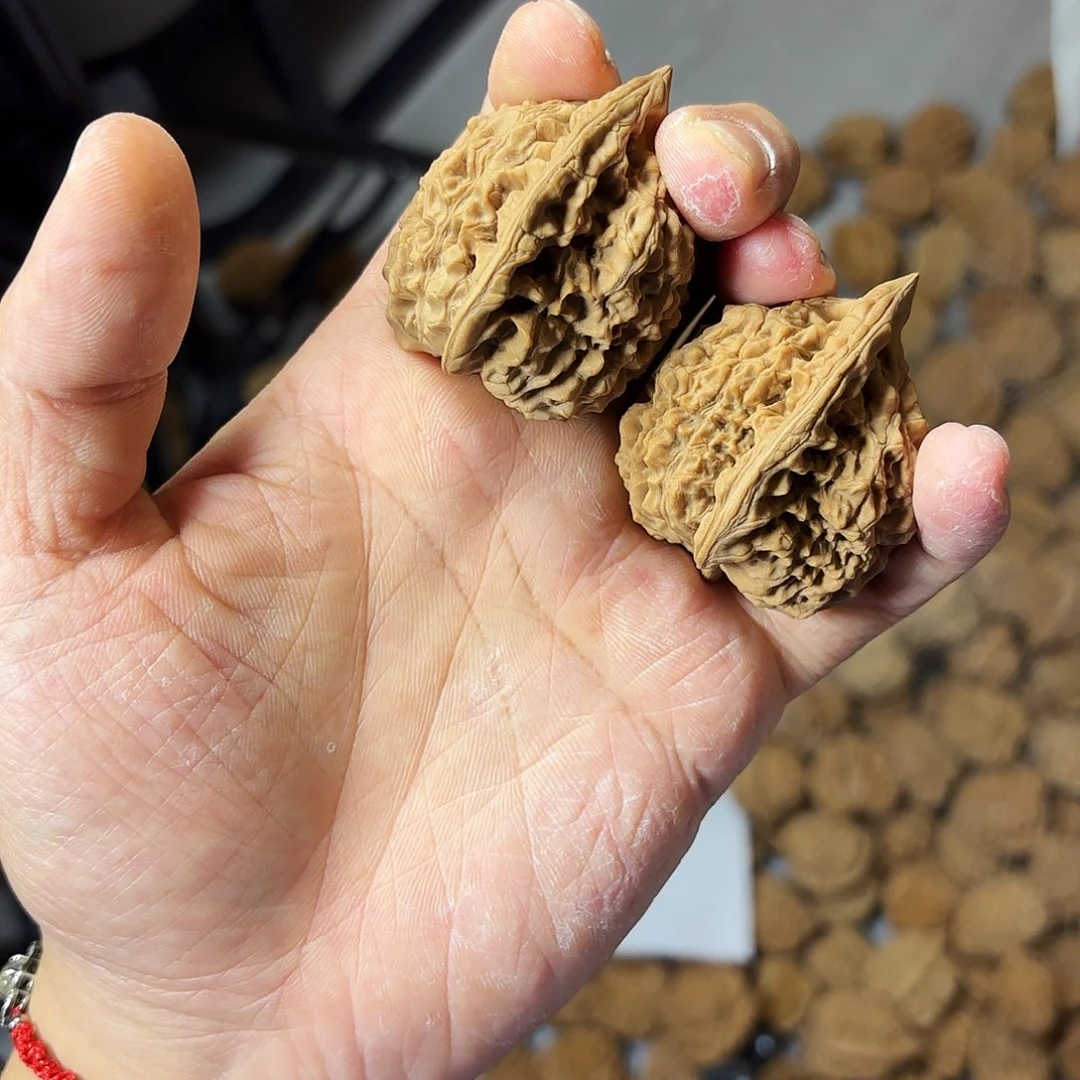 文玩核桃吊坠无药官帽