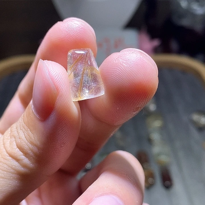 闲***编颈饰水晶未镶嵌水晶