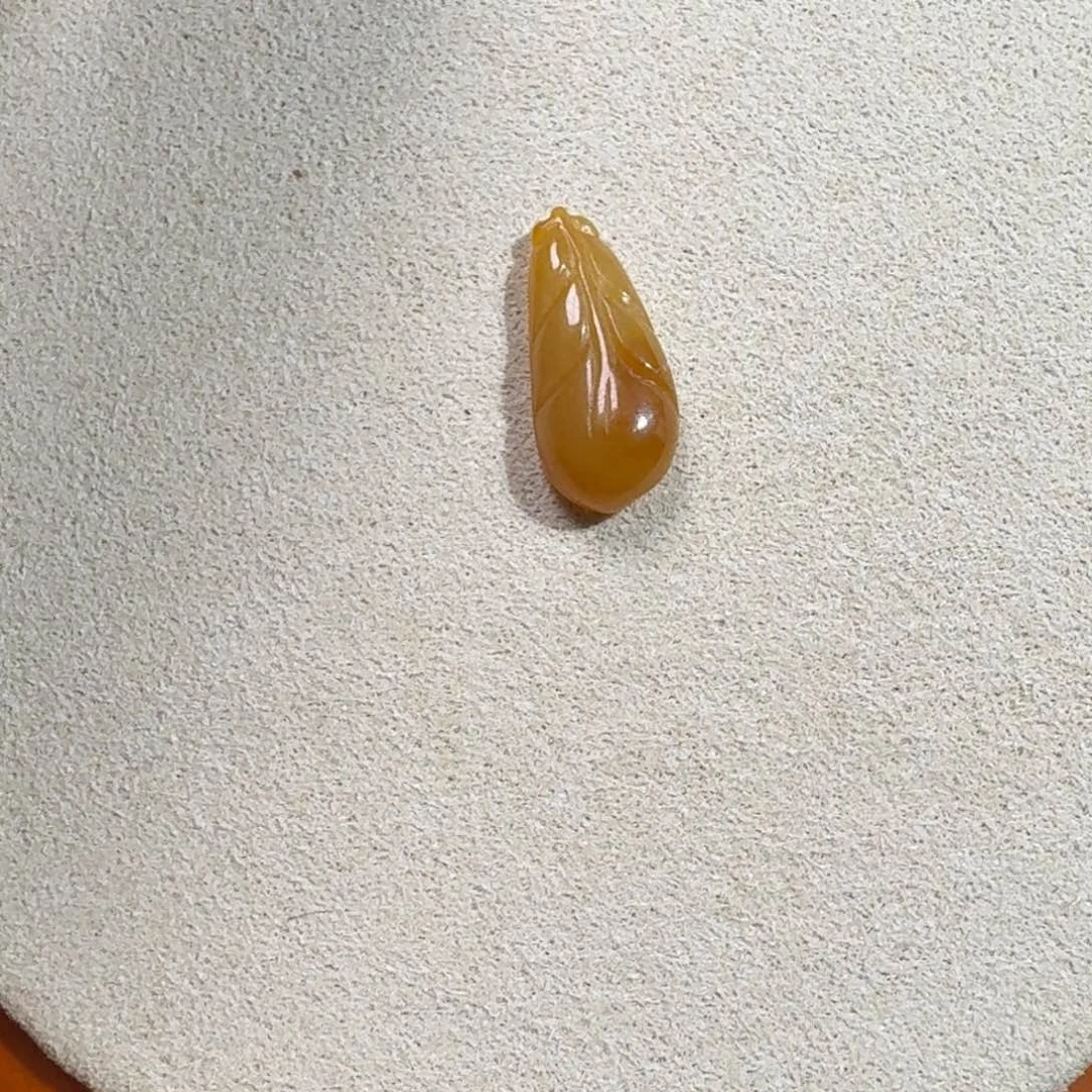 翡翠未镶嵌颈饰天然A货翡翠吊坠