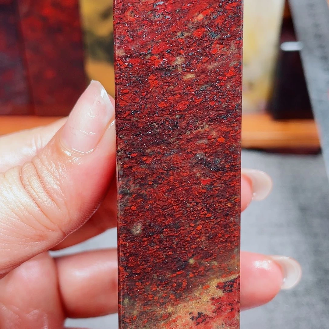 【闪购商品】玉桂林鸡血玉印章素章