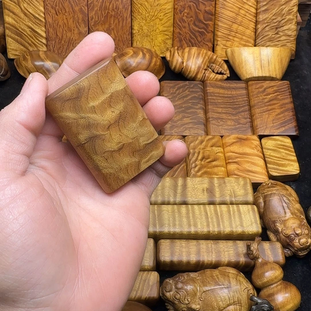 楠木金丝楠木无事牌