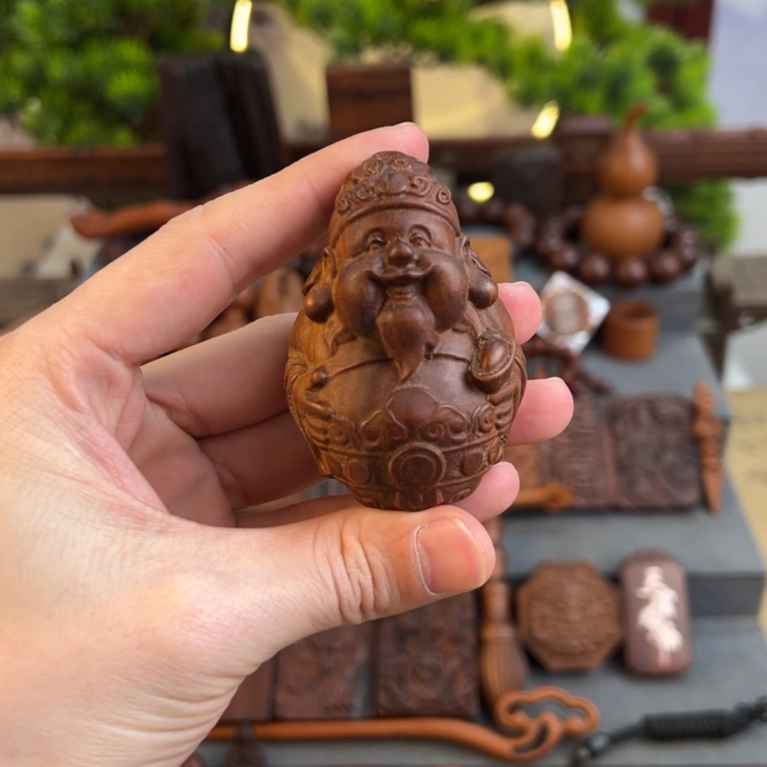 枣木美*～雷击枣木人物摆件