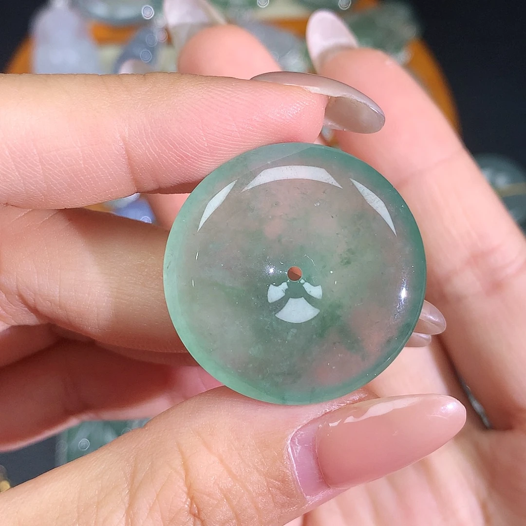 颈饰18K金镶嵌翡翠翡翠