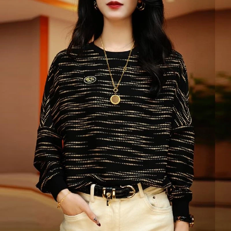 春季新款修身显瘦时尚圆领印花长袖打底衫大码遮肚子减龄洋气上衣