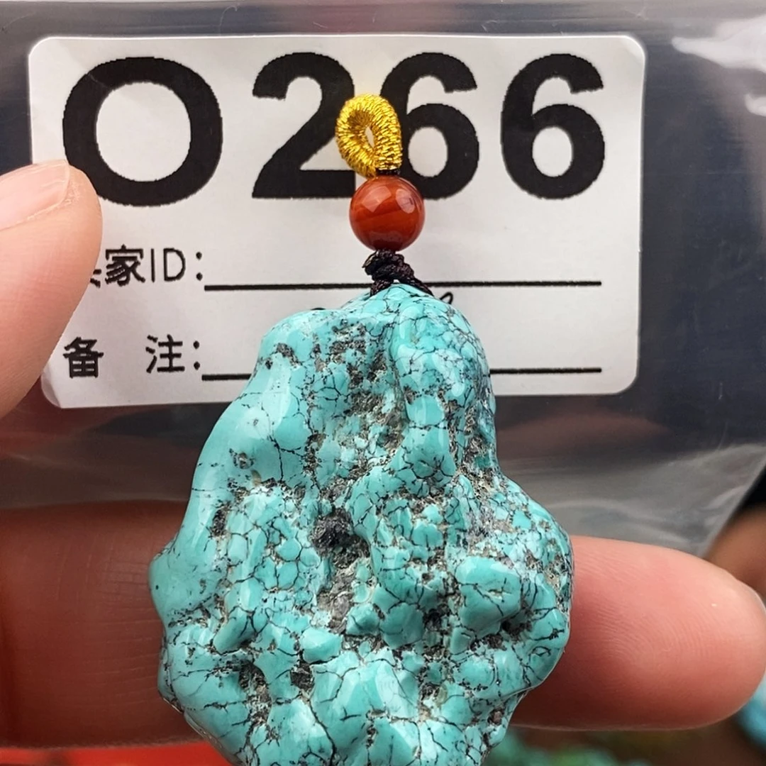 绿松石未镶嵌原矿