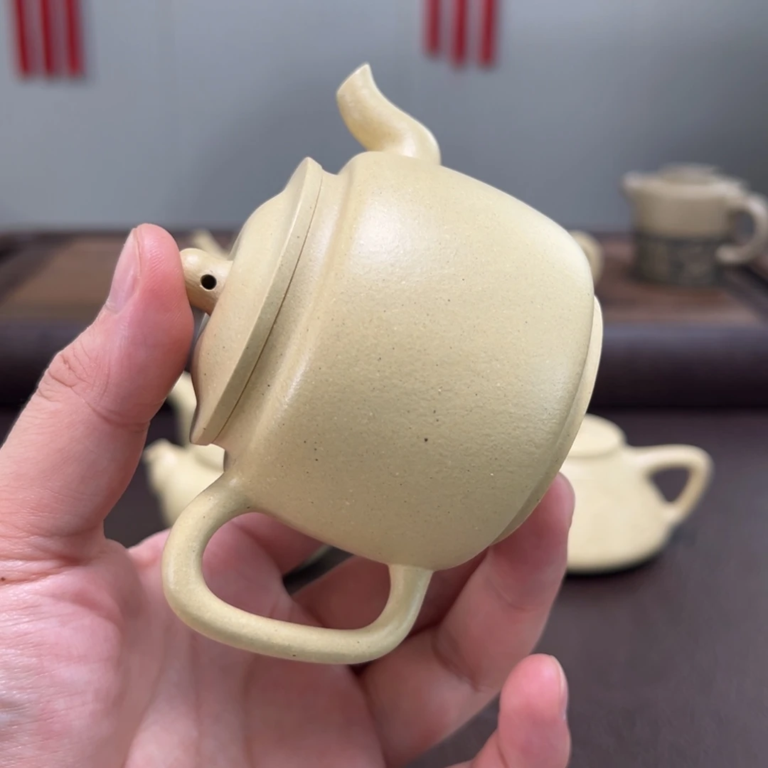 在***上茶壶紫砂宜兴紫砂壶的制作