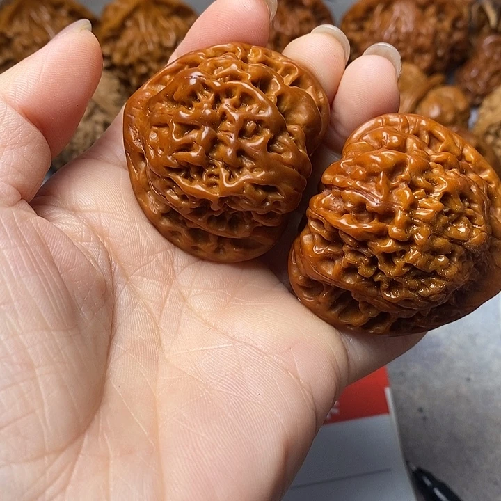 文玩核桃吊坠官帽