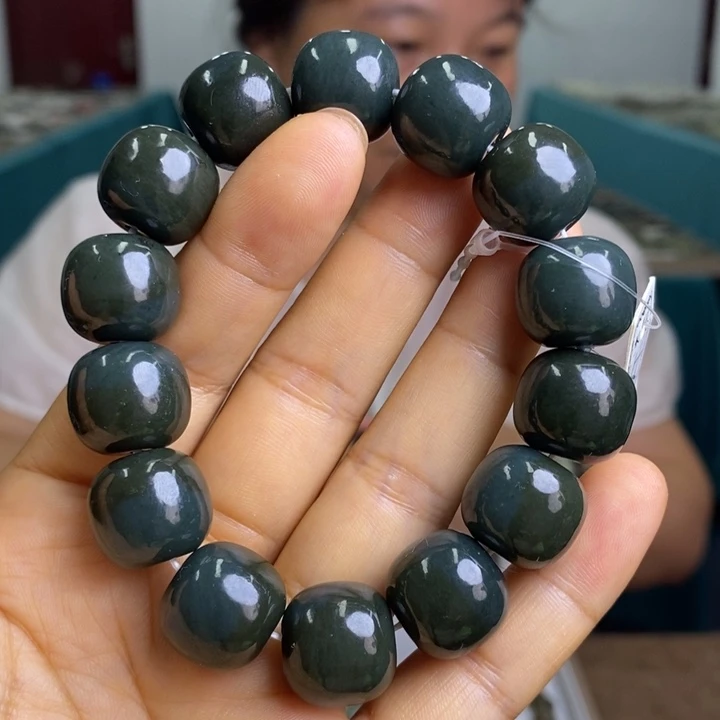 和田玉未镶嵌手链