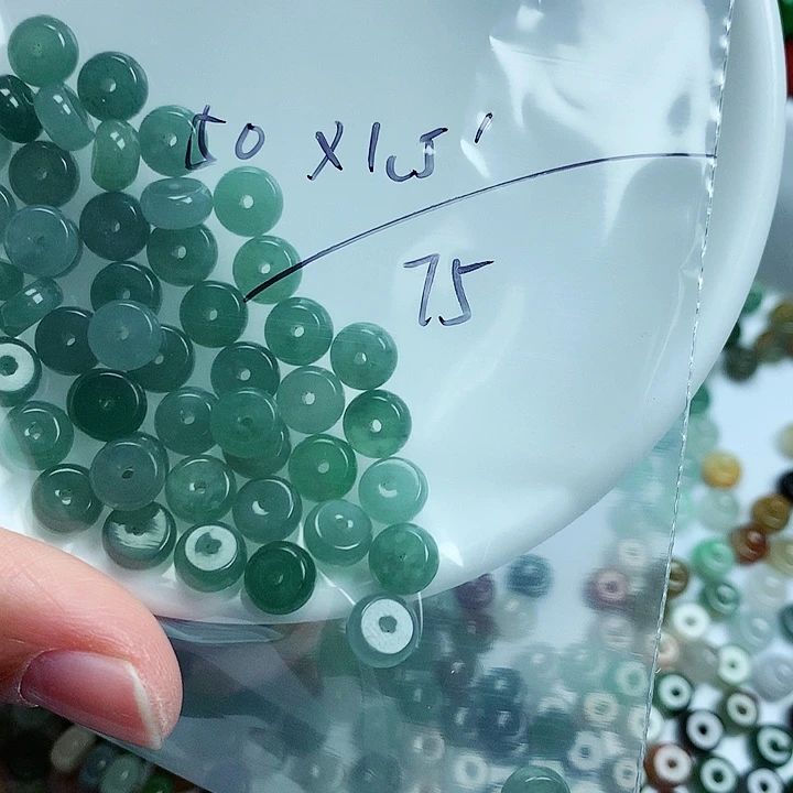 木***乐翡翠未镶嵌颈饰乐乐①