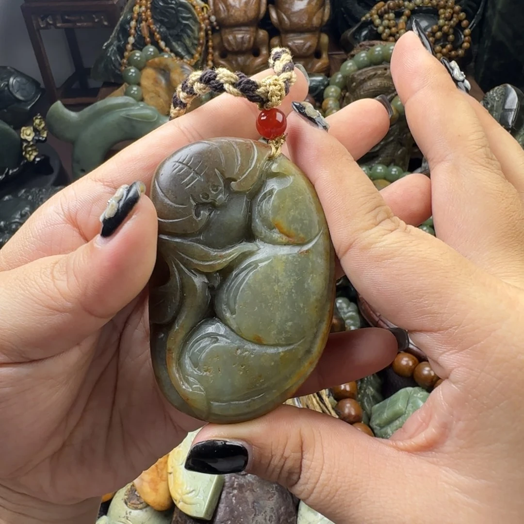 透闪石质玉未镶嵌珠宝奇石