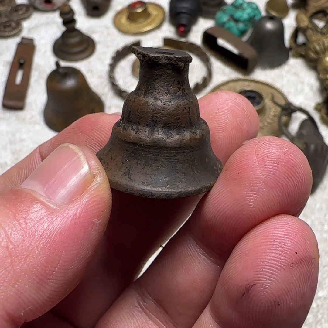 藏地回流。 油灯低。