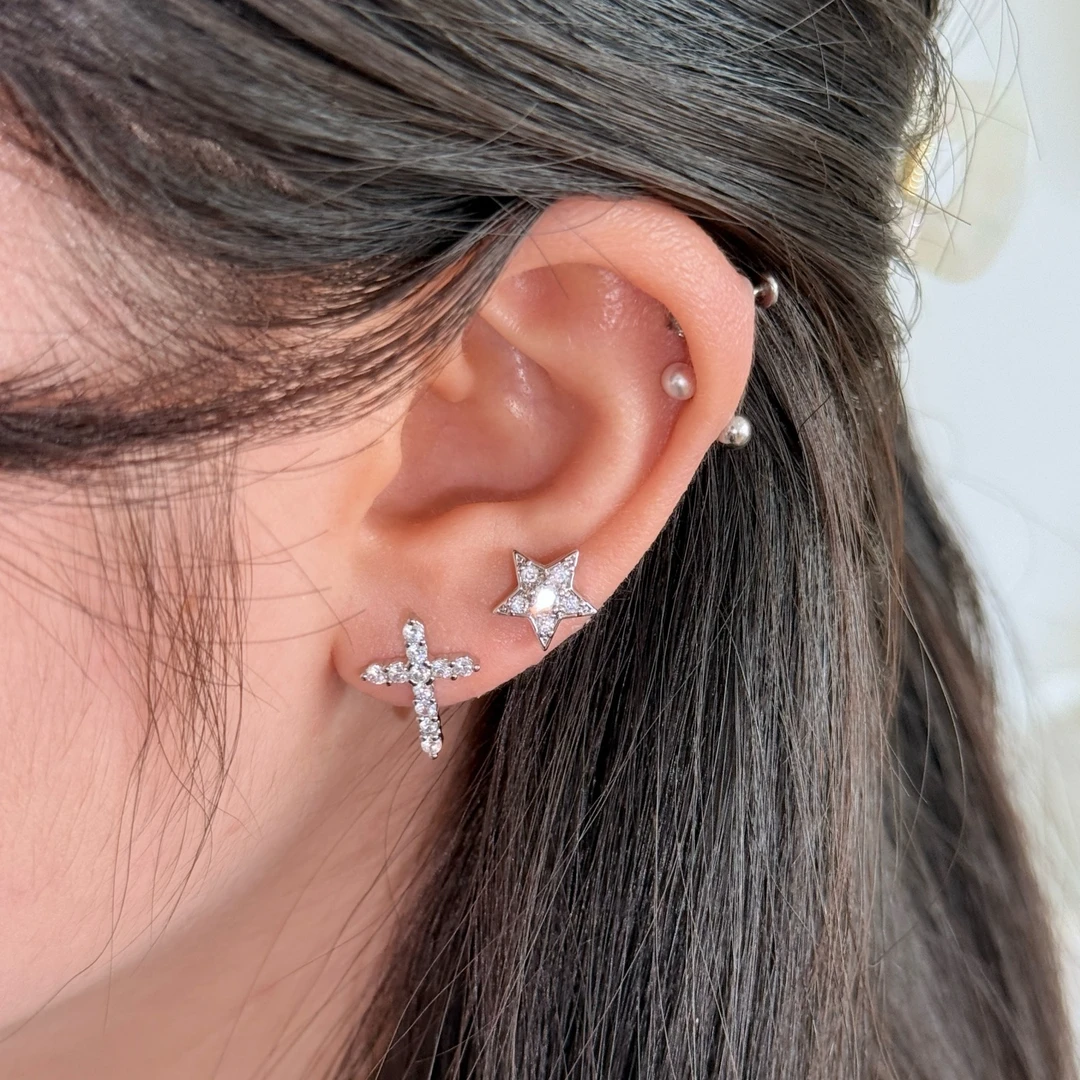 铜合金锆石耳饰 hucares「十字架耳钉」du家定制百搭不出错耳钉精致