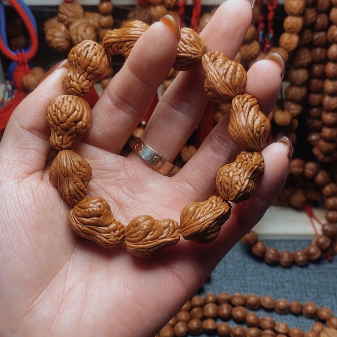 吊坠桃核龙纹桃枭