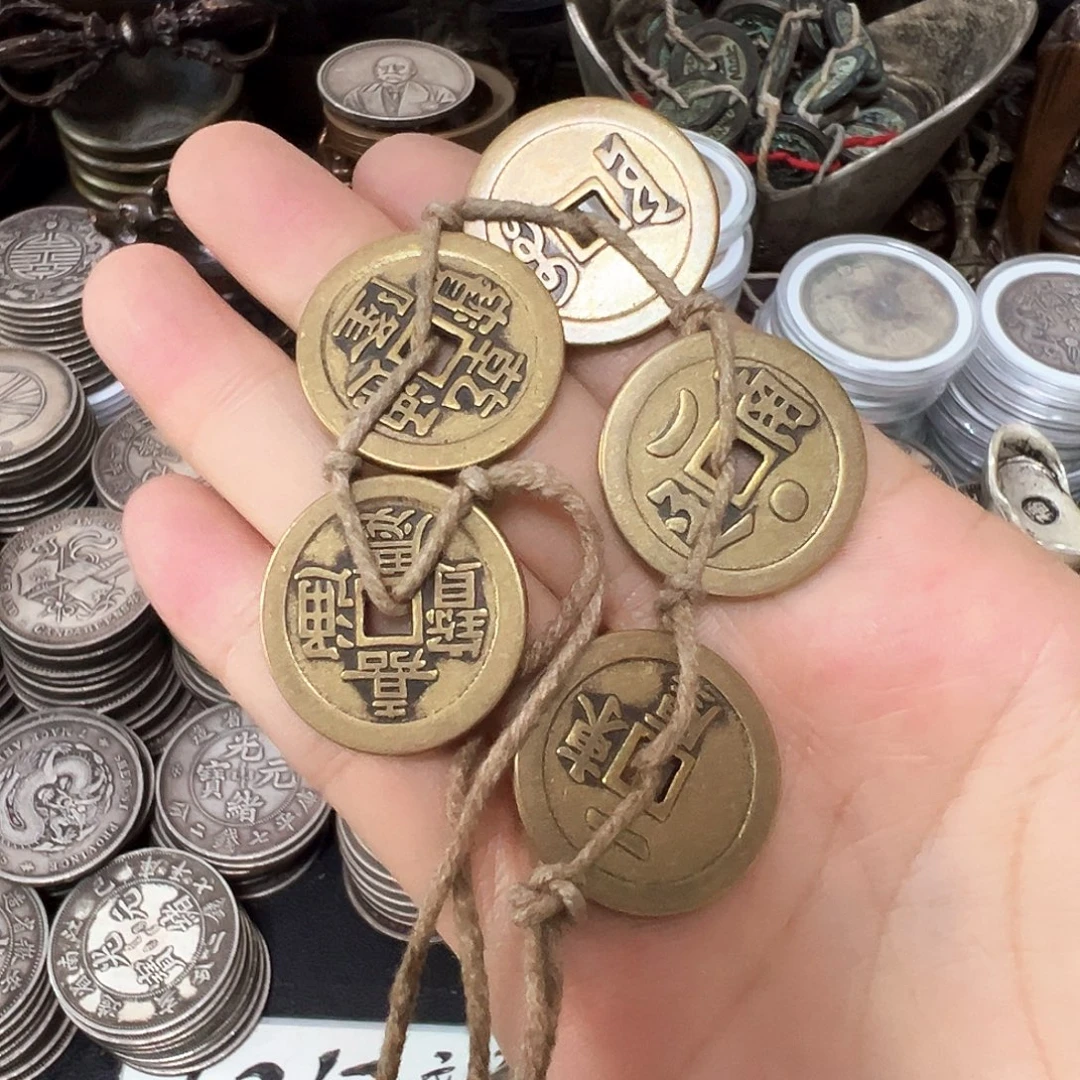 金属复古风格摆件