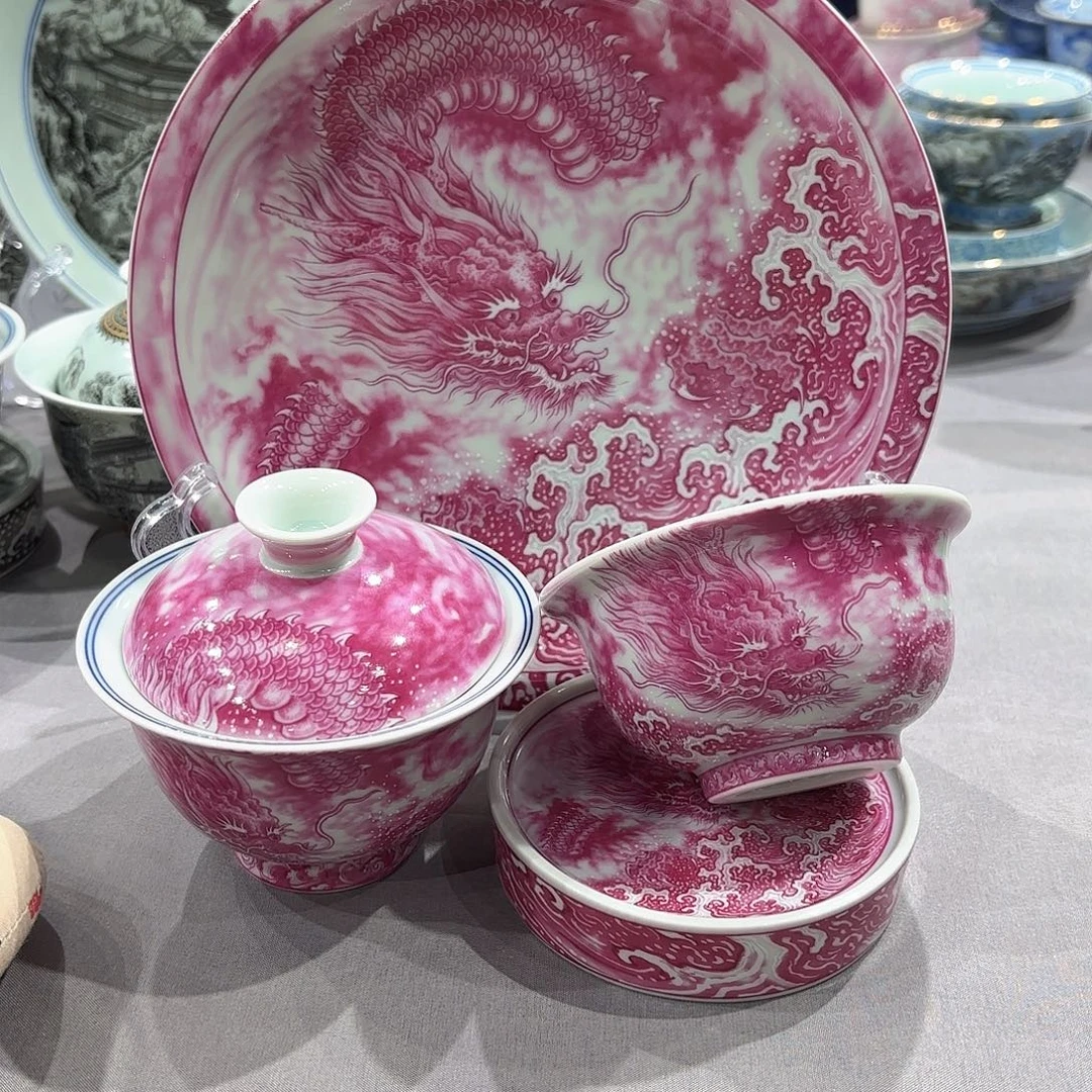 瓷片景德镇瓷器精品陈列