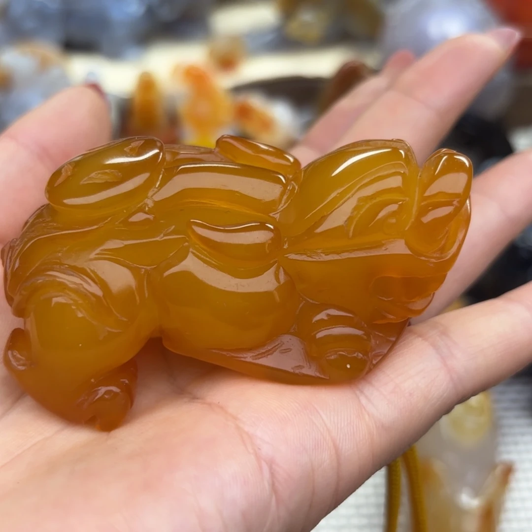 玛瑙/玉髓把件未镶嵌旧**落