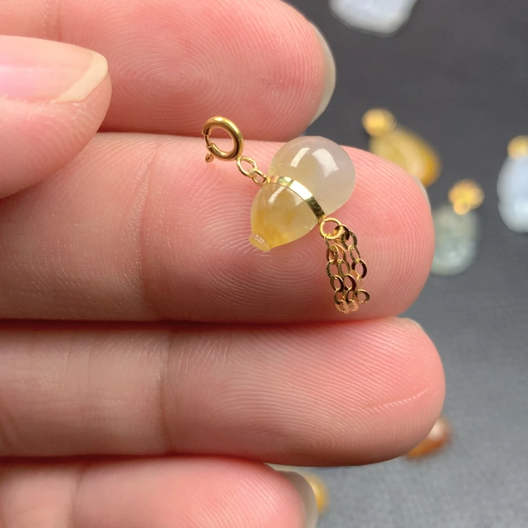 【闪购商品】颈饰18K金镶嵌翡翠翡翠
