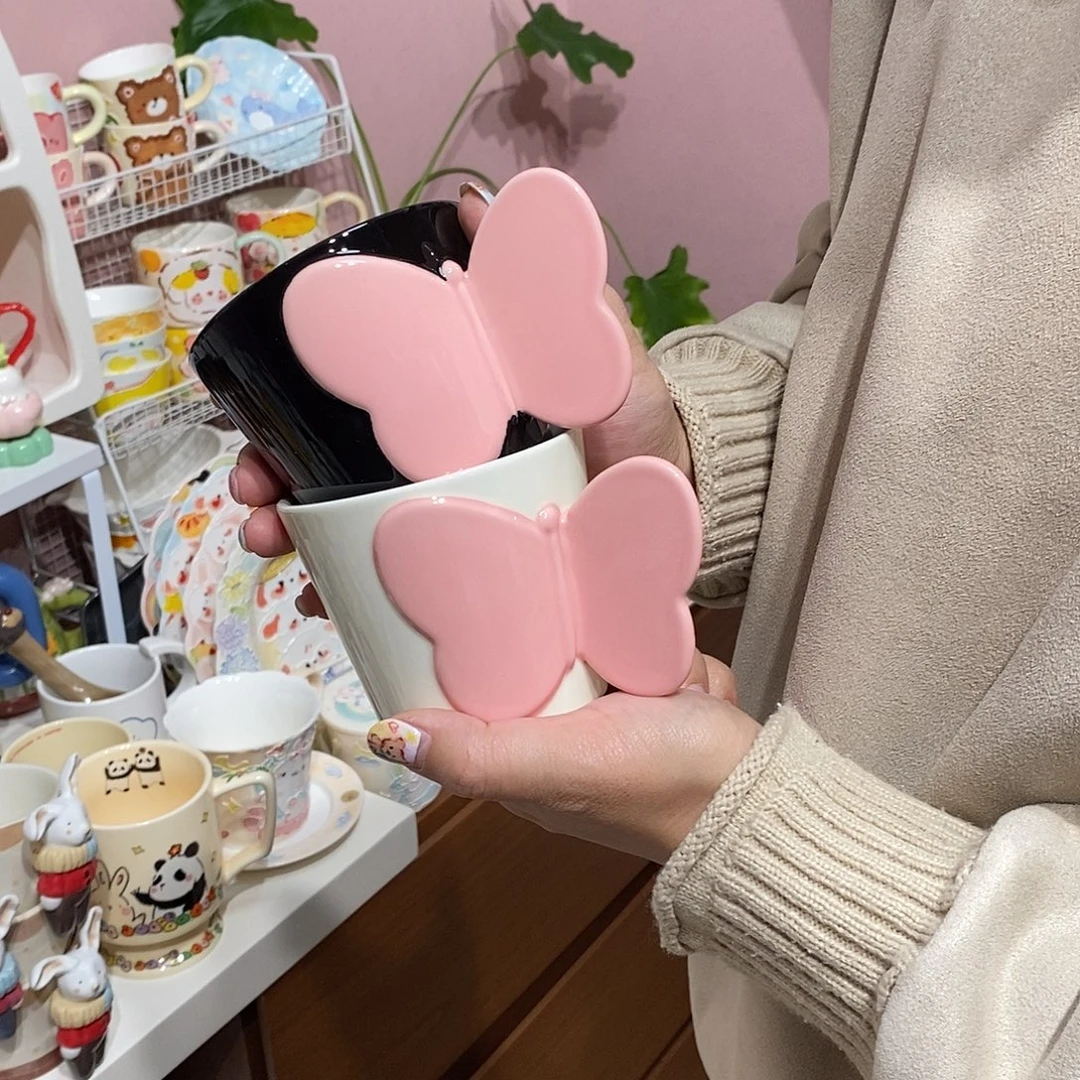 陶瓷一对杯子蝴蝶