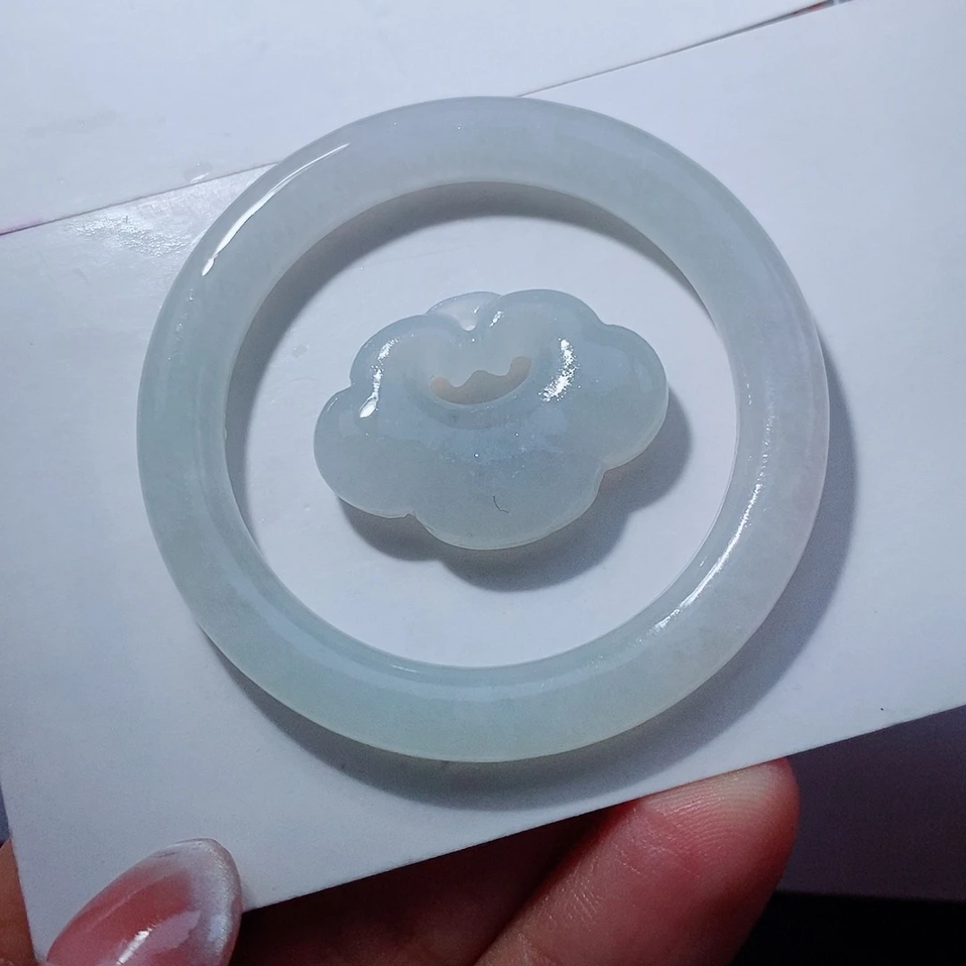 未镶嵌定制翡翠一套价格王炸