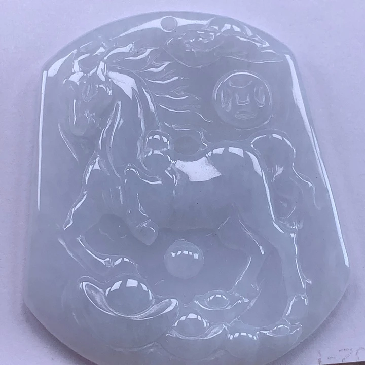 颈饰未镶嵌翡翠马牌d z