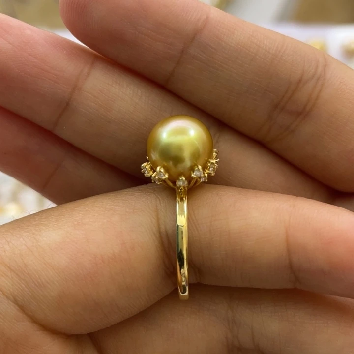 18K金镶嵌戒圈海水珍珠10.1mm