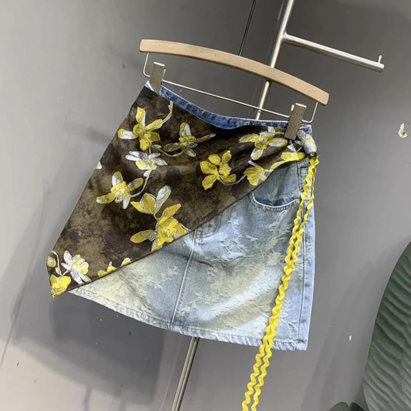 A字防走光女士短裙时尚小众洋气提花设计牛仔半身裙夏季高腰显瘦