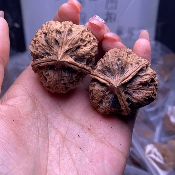 文玩核桃把件云南野生铁核桃63号38mm