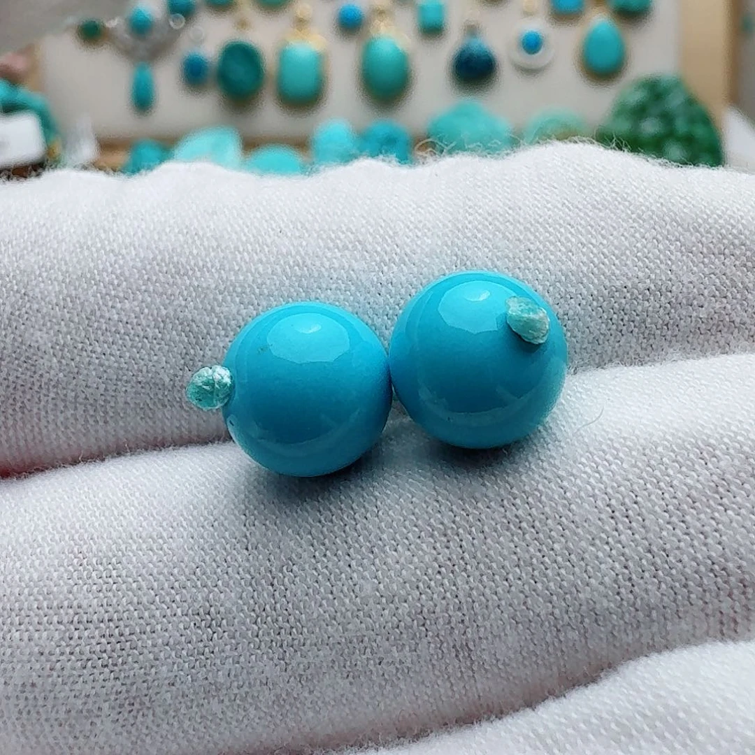 未镶嵌绿松石珠宝奇石