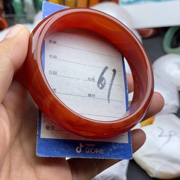 未镶嵌手镯石英质玉