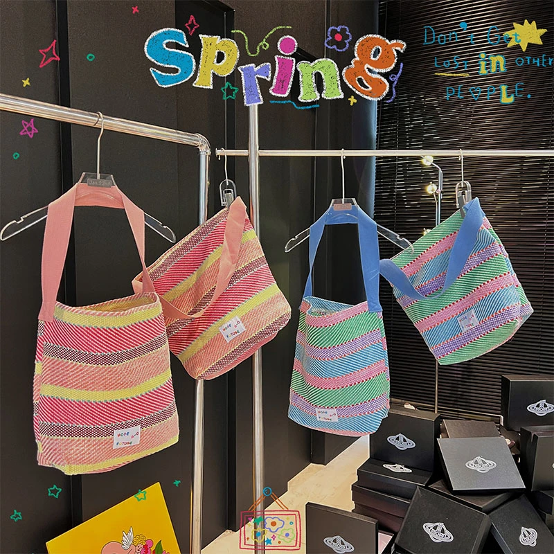 韩版小众纯手工编织包撞色简约时尚ins沙滩休闲便携单肩托特包