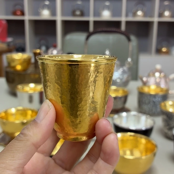 李小鹤3克足金金杯