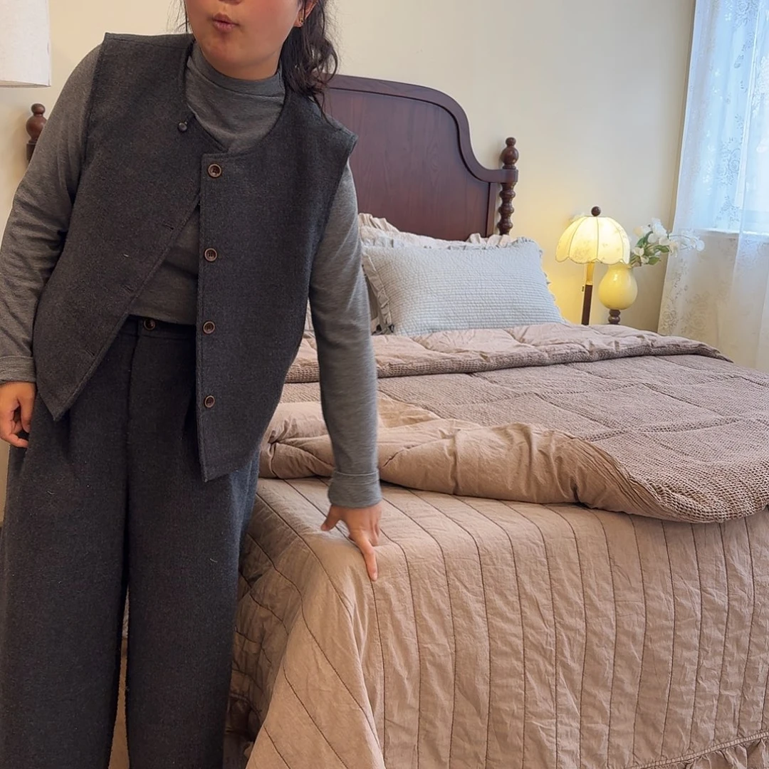 棉浅巧克力色三件套床盖2.4*2.5