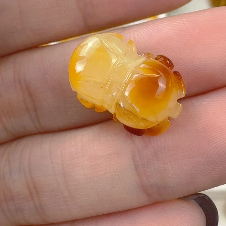 蜜蜡未镶嵌珠宝奇石全品 17.5×11.4×8.5mm