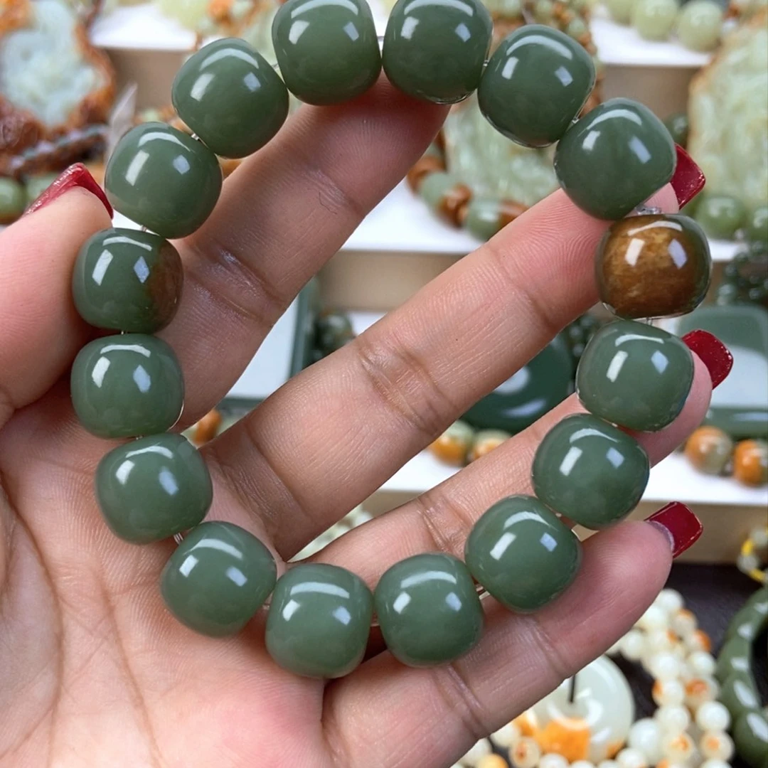 透闪石质玉手串未镶嵌