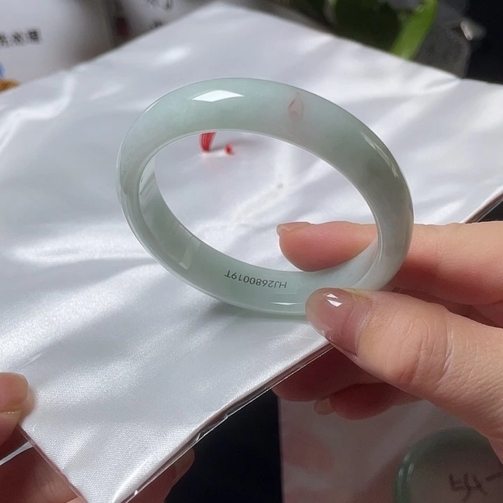 未镶嵌手镯翡翠正圈