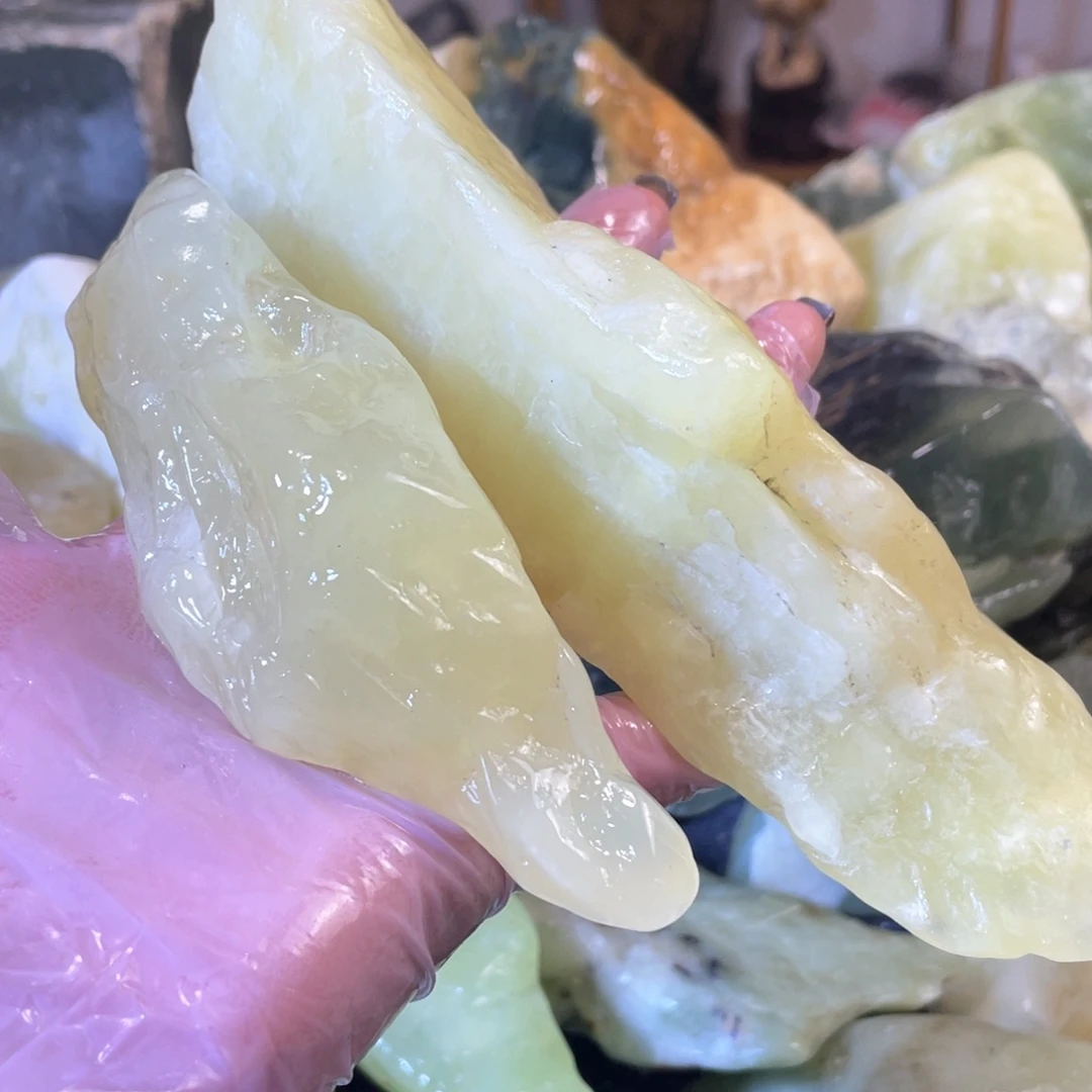 蛇纹石玉未镶嵌中国四大名玉简易