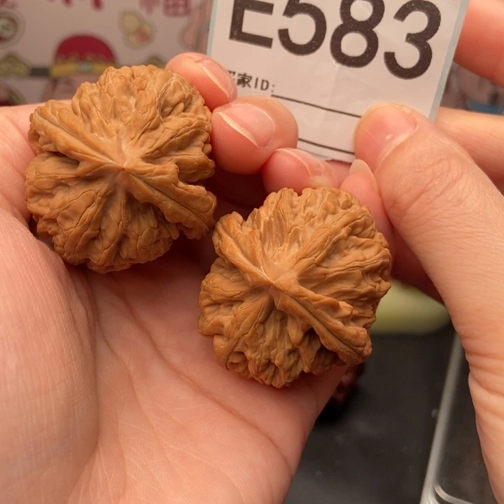 吊坠文玩核桃583红锦鲤