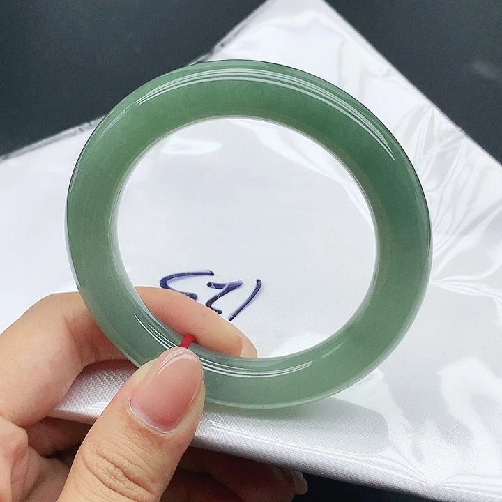 未镶嵌手镯翡翠125