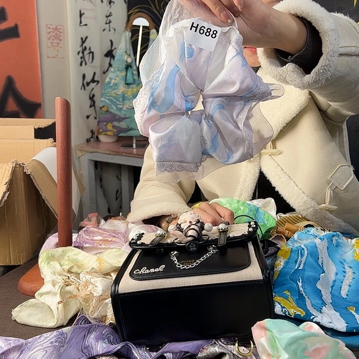 哈***姐688蕾丝发圈不退不换